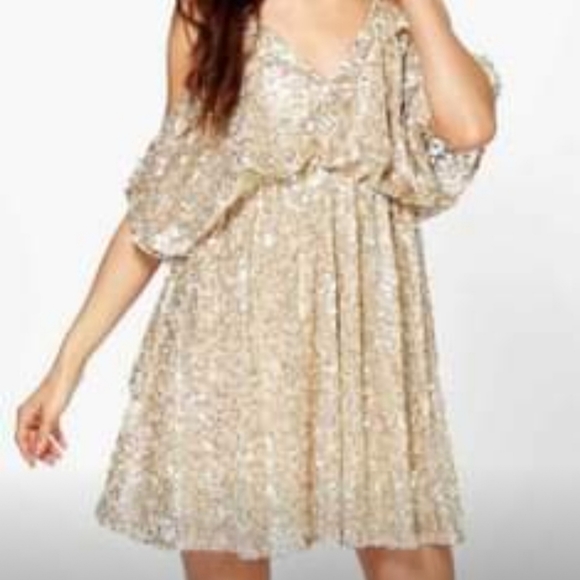 Open shoulder sequin dress - Picture 2 of 2